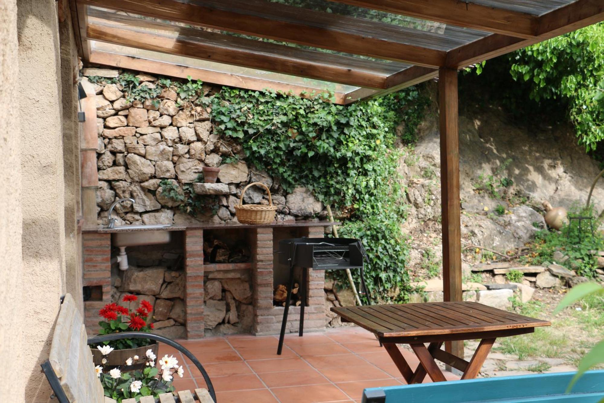 Casa Ecologica En Plena Naturaleza Arboli Exterior foto